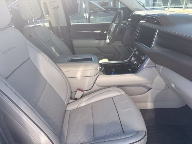 Used 2023 GMC Yukon Denali w/ Denali Reserve Package AWD/4WD image 21