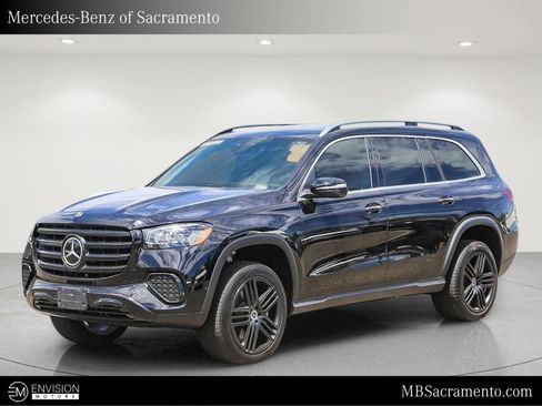 Used 2024 Mercedes-Benz GLS 450 4MATIC image 1