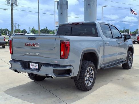 Used 2024 GMC Sierra 1500 AT4 w/ Technology Package AWD/4WD image 6