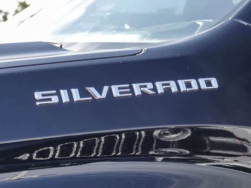 Used 2023 Chevrolet Silverado 1500 LT image 9