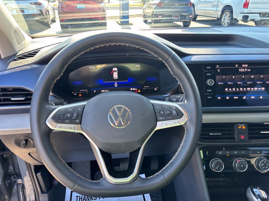 Used 2023 Volkswagen Taos SE FWD image 18