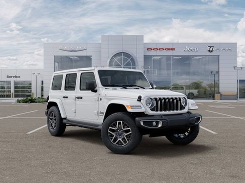 New 2026 Jeep Wrangler Unlimited Sahara AWD/4WD image 5