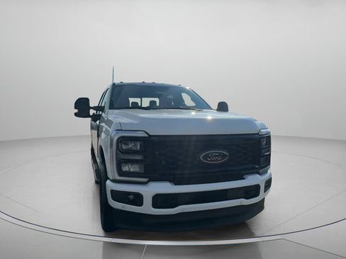 New 2026 Ford F350 Lariat w/ Black Appearance Package AWD/4WD image 6