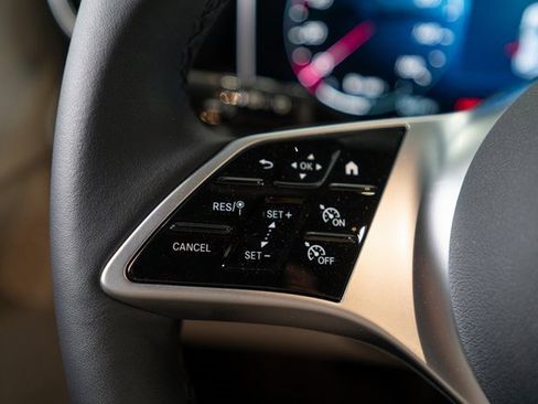 Certified 2025 Mercedes-Benz GLC 300 4MATIC image 24