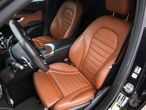 Used 2020 Mercedes-Benz GLC 43 AMG 4MATIC image 7