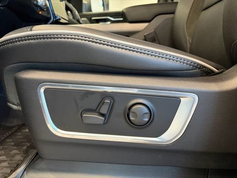 New 2026 RAM 1500 Laramie w/ Night Edition AWD/4WD image 16