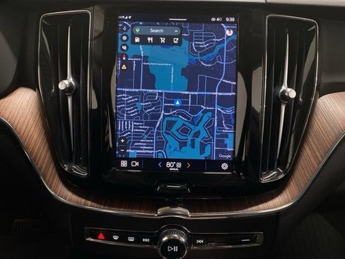 Used 2023 Volvo XC60 B5 Plus w/ Protection Package Premier image 42