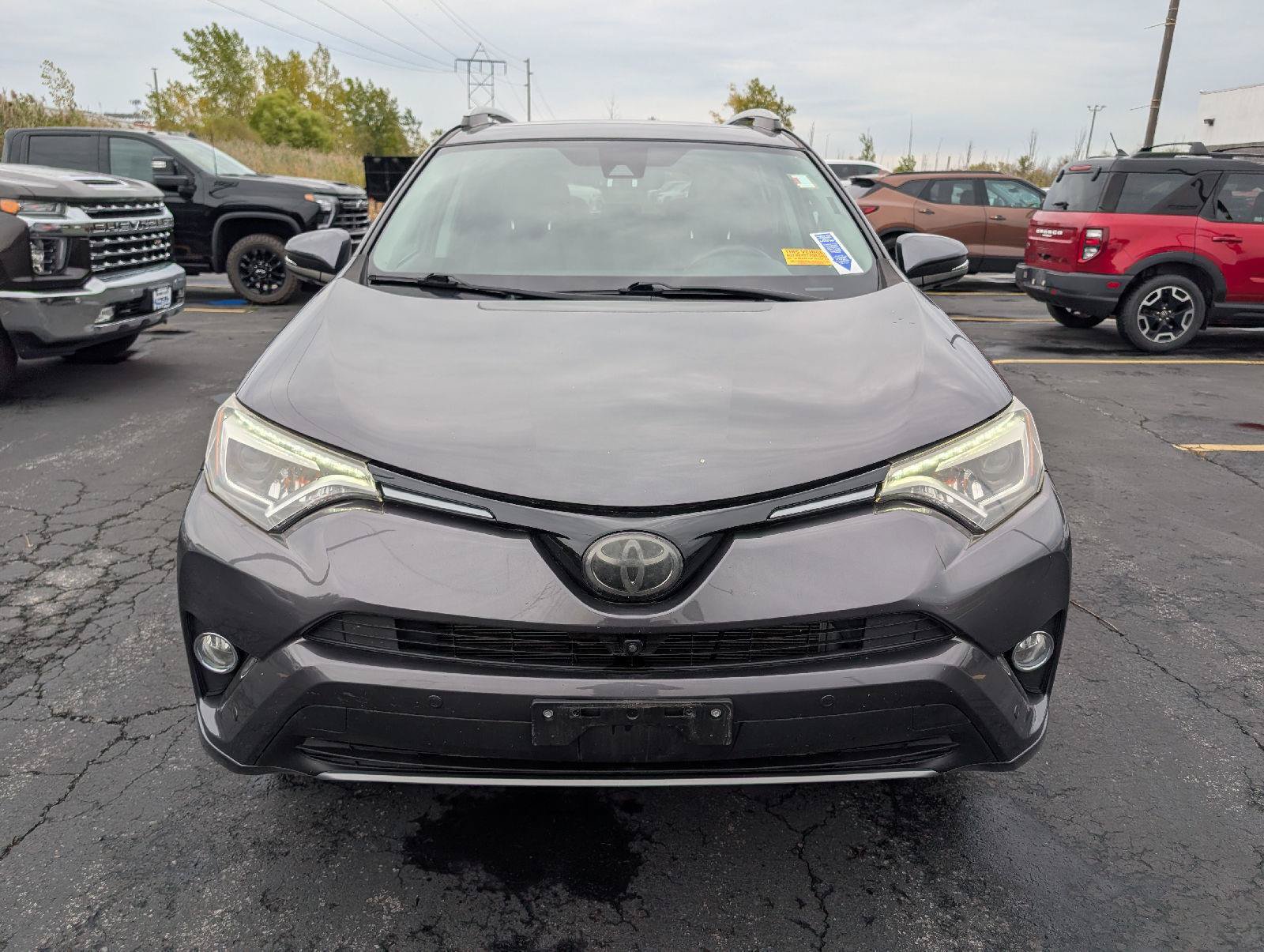 Used 2017 Toyota RAV4 Platinum AWD/4WD image 2