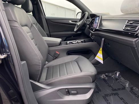 New 2025 Volkswagen Atlas Cross Sport SEL image 33