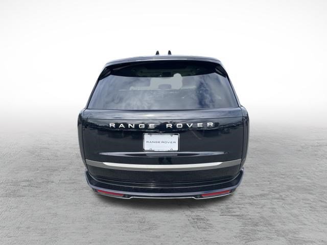 New 2027 Land Rover Range Rover Long Wheelbase SE AWD/4WD image 6