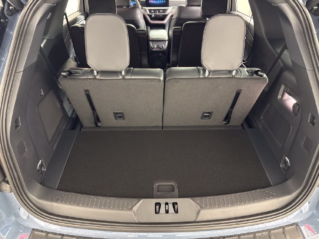 New 2026 Ford Explorer ST-Line w/ ST-Line Street Pack AWD/4WD image 19