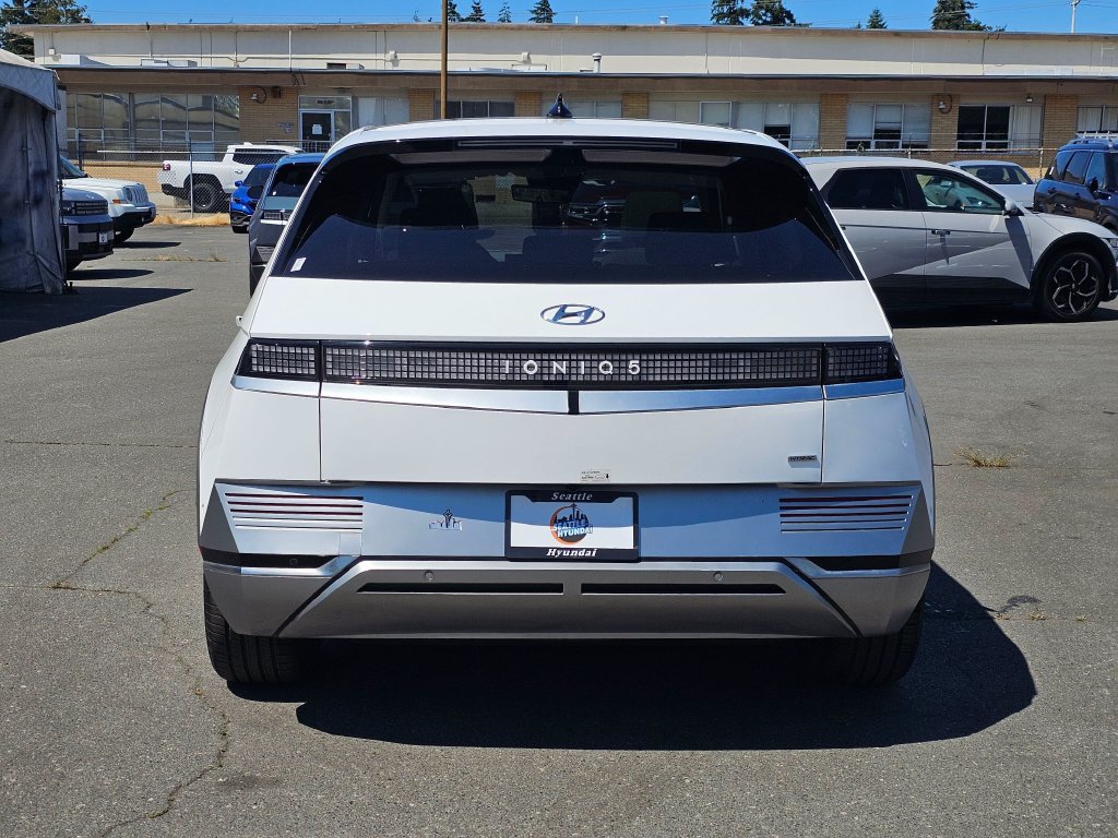 Used 2024 Hyundai Ioniq 5 Limited AWD/4WD image 6