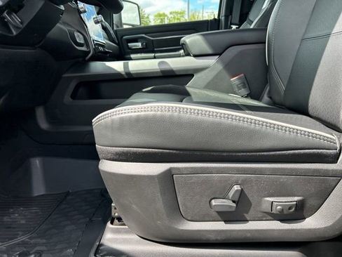 New 2026 RAM 2500 Laramie AWD/4WD image 27