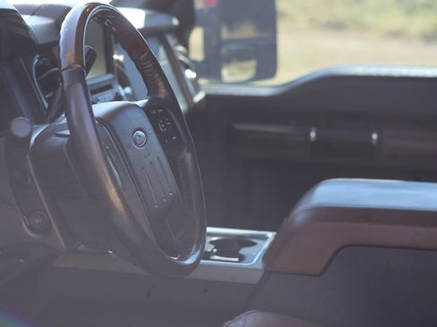 Used 2016 Ford F450 Platinum image 9