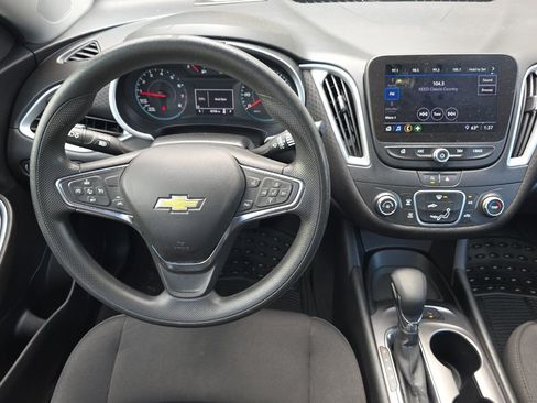 Used 2024 Chevrolet Malibu LS FWD image 15