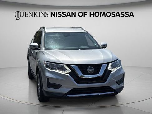 Used 2019 Nissan Rogue SV FWD image 15