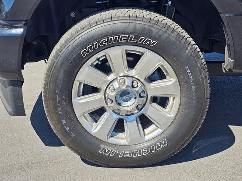 Used 2020 Ford F350 Platinum w/ FX4 Off-Road Package image 8