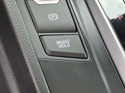Used 2018 Honda CR-V Touring image 24