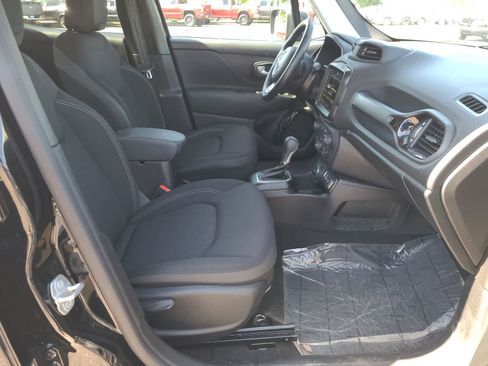 Used 2023 Jeep Renegade Altitude w/ Convenience Group I AWD/4WD image 22