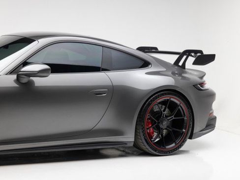Used 2022 Porsche 911 GT3 image 31
