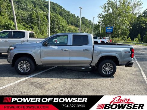 New 2026 Chevrolet Colorado LT w/ LT Convenience Package AWD/4WD image 2