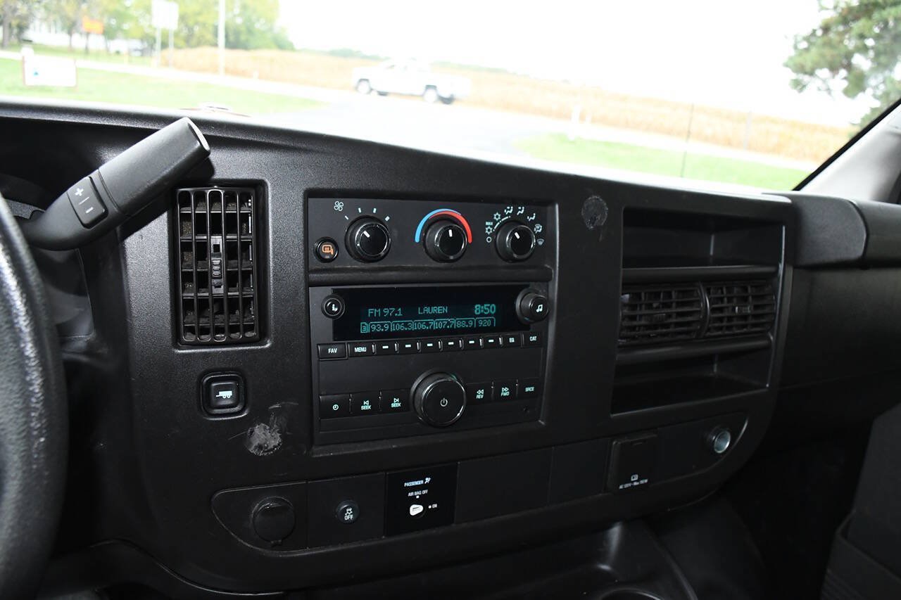 Used 2021 Chevrolet Express 2500 w/ Driver Convenience Package RWD image 20