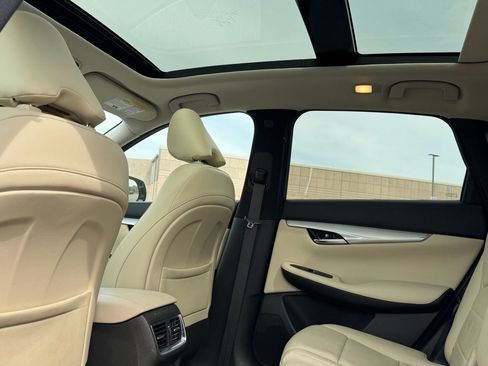 Used 2020 INFINITI QX50 Essential w/ Convenience Package image 28