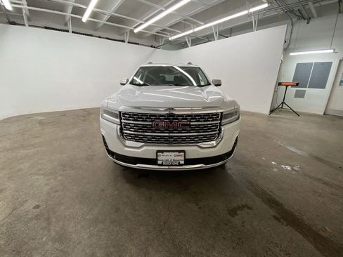 Used 2022 GMC Acadia Denali w/ Denali Ultimate Package image 9