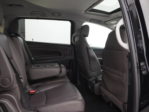 Used 2018 Honda Odyssey EX-L image 14