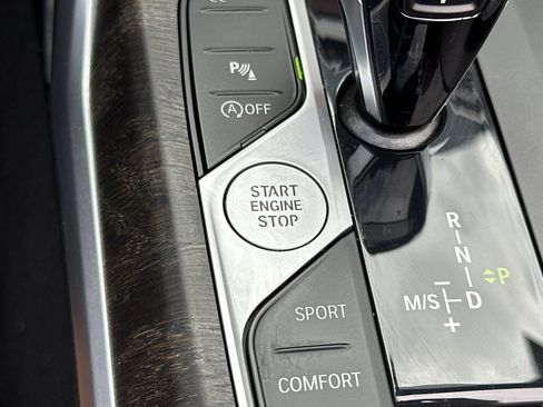 Used 2023 BMW 430i Convertible w/ Premium Package image 28