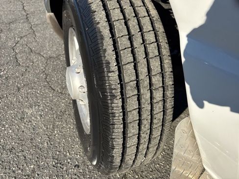 Used 2003 Ford E-350 and Econoline 350 XLT image 23