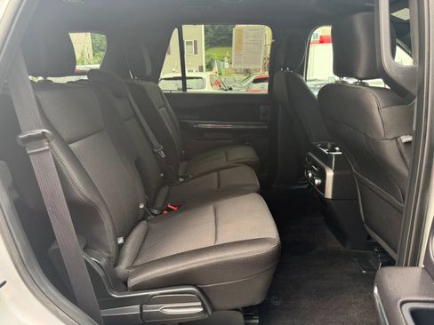 Used 2018 Ford Expedition XLT AWD/4WD image 36