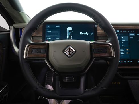 Used 2023 Rivian R1S Adventure image 18