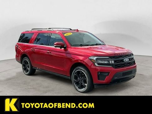 Used 2022 Ford Expedition Max Limited image 7