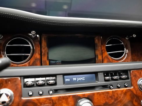 Used 2007 Rolls-Royce Phantom Sedan RWD image 46