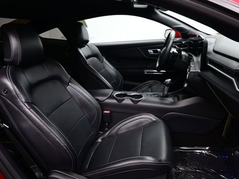 Used 2024 Ford Mustang GT Premium RWD image 11