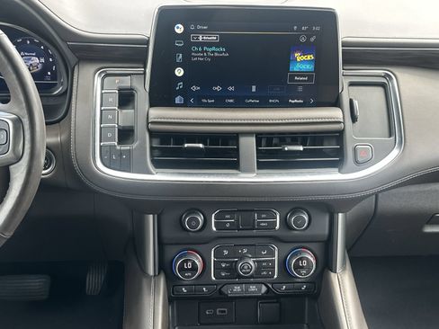 Used 2022 Chevrolet Tahoe Z71 w/ Luxury Package AWD/4WD image 25