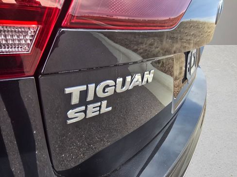 Used 2020 Volkswagen Tiguan SEL image 10