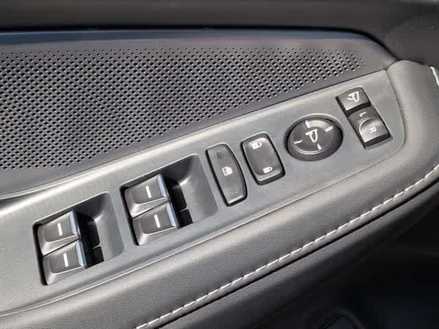 Used 2026 Acura MDX w/ Technology Package FWD image 41