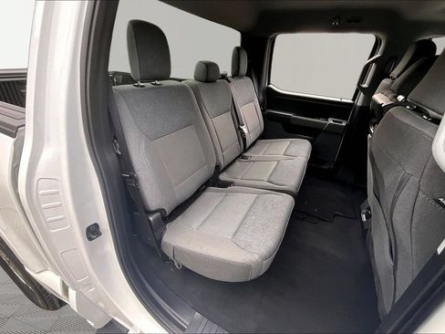 Used 2024 Ford F150 XLT AWD/4WD image 29