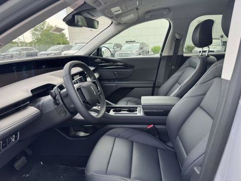 New 2026 Lincoln Nautilus Premier w/ Jet Appearance Package AWD/4WD image 32