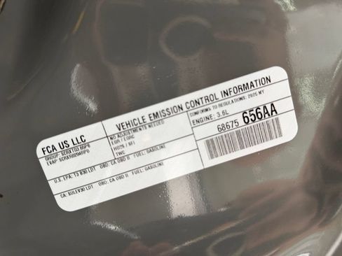 Used 2025 Dodge Durango GT AWD/4WD image 35