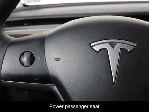 Used 2024 Tesla Model Y Long Range image 22