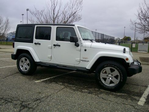 Used 2012 Jeep Wrangler Unlimited Sahara w/ Dual Top Group image 45