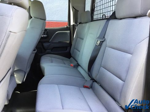 Used 2018 Chevrolet Silverado 2500 W/T w/ Snow Plow Prep Package AWD/4WD image 34