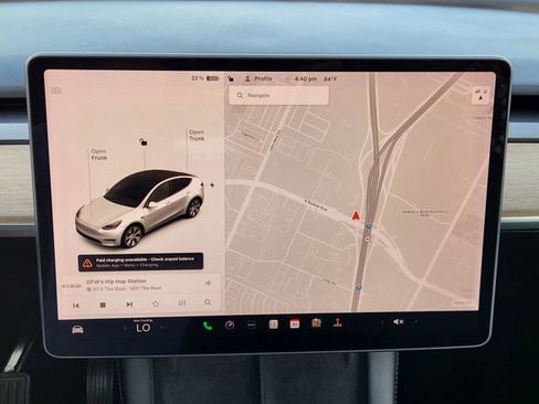 Used 2021 Tesla Model Y Long Range image 11