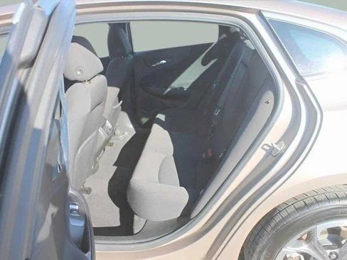 Used 2022 Chevrolet Malibu LT image 8