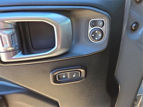 Used 2020 Jeep Wrangler Unlimited Rubicon image 10