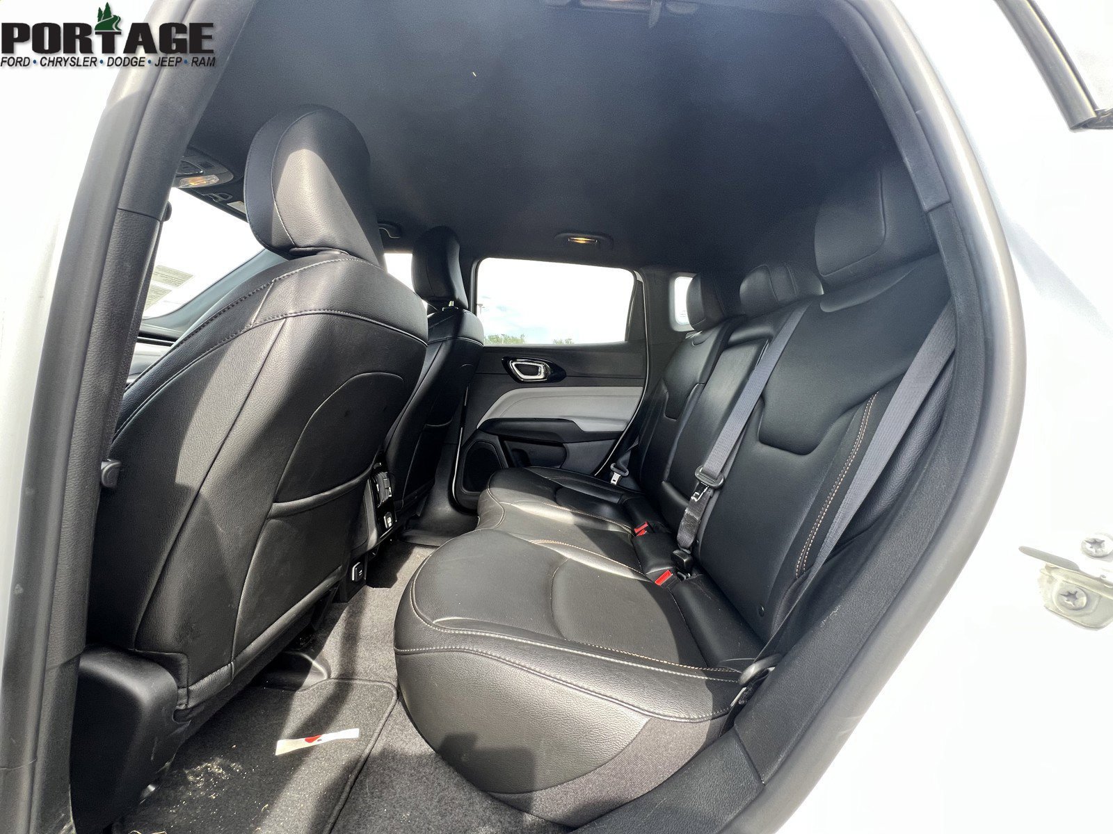 Used 2024 Jeep Compass Limited AWD/4WD image 32