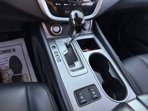 Used 2022 Nissan Murano SV image 15